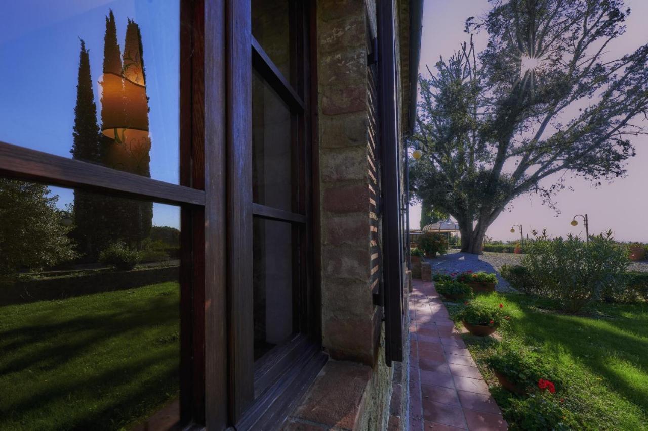 Villa Curina Resort Castelnuovo Berardenga Exterior foto