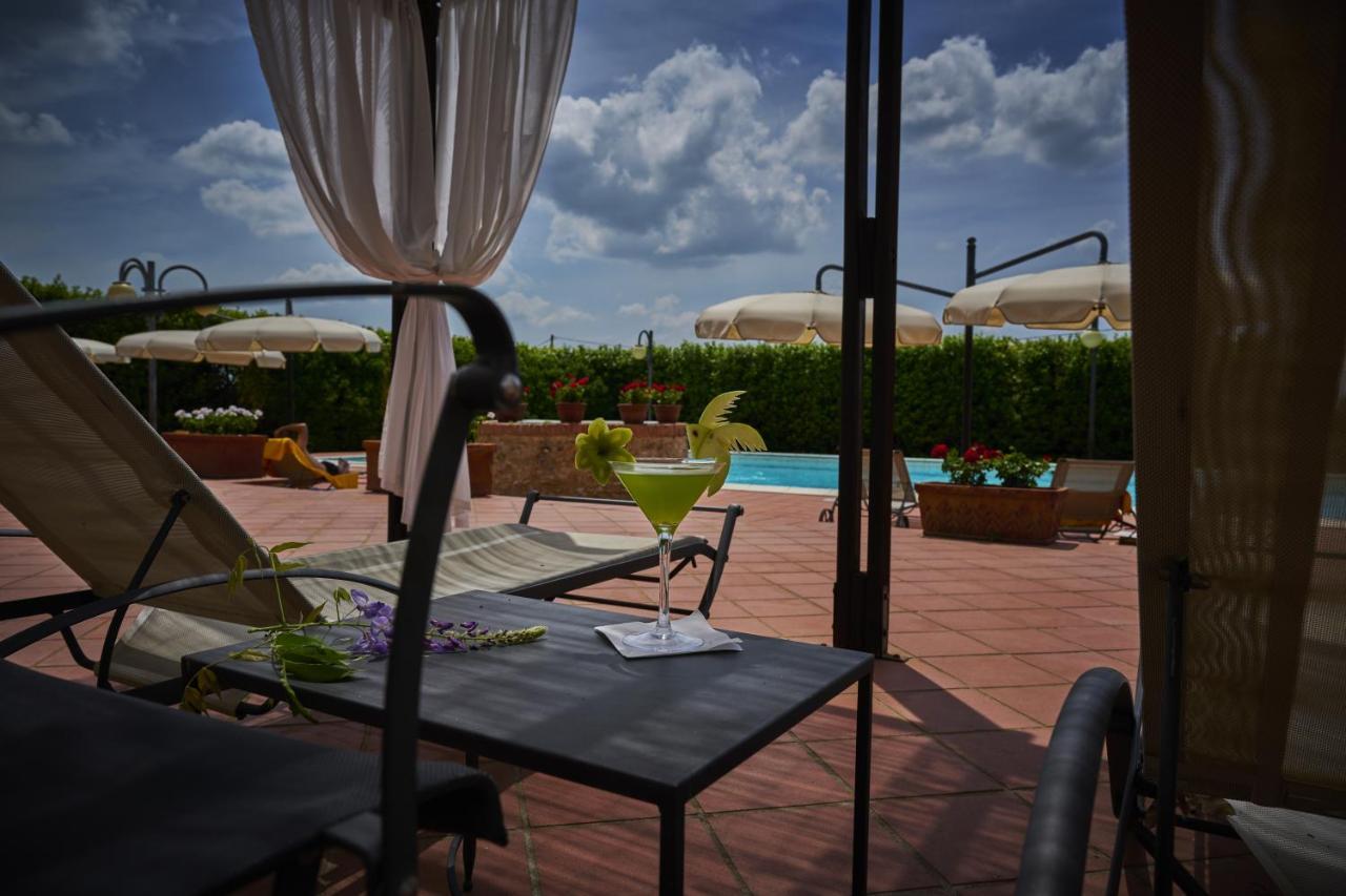 Villa Curina Resort Castelnuovo Berardenga Exterior foto