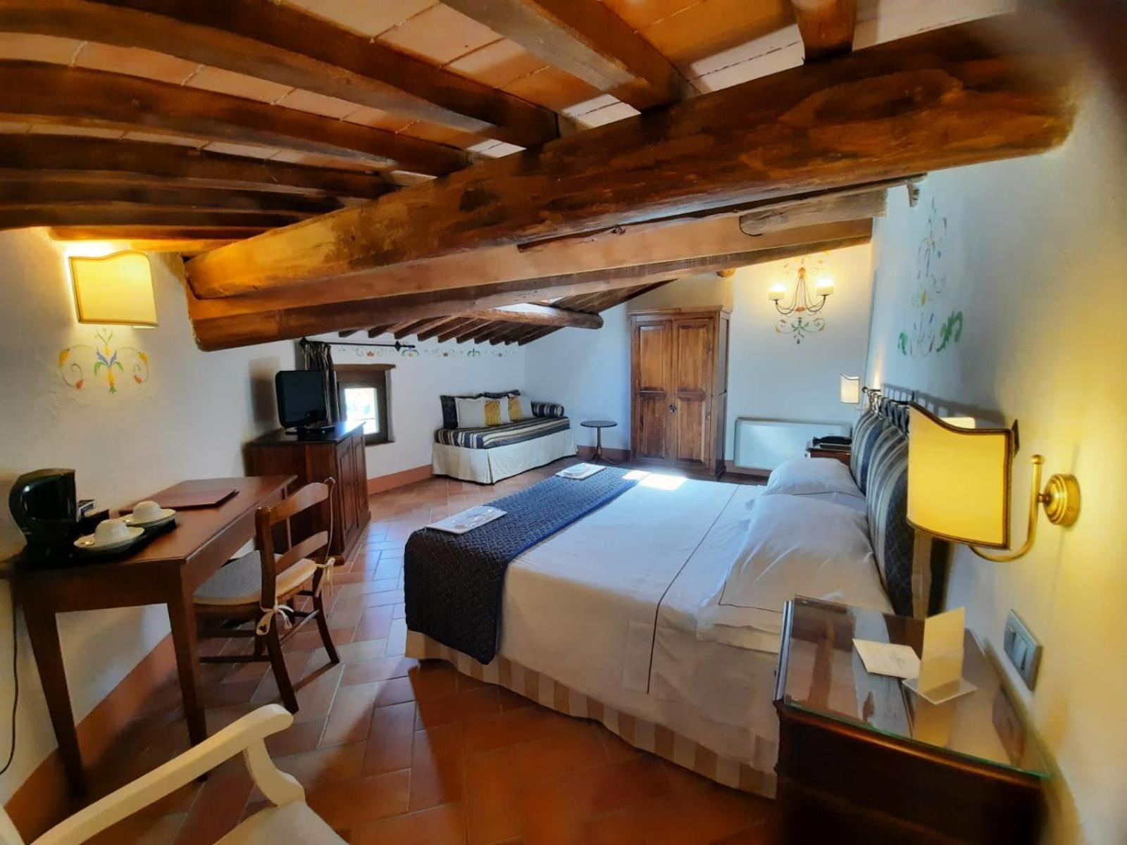 Villa Curina Resort Castelnuovo Berardenga Exterior foto