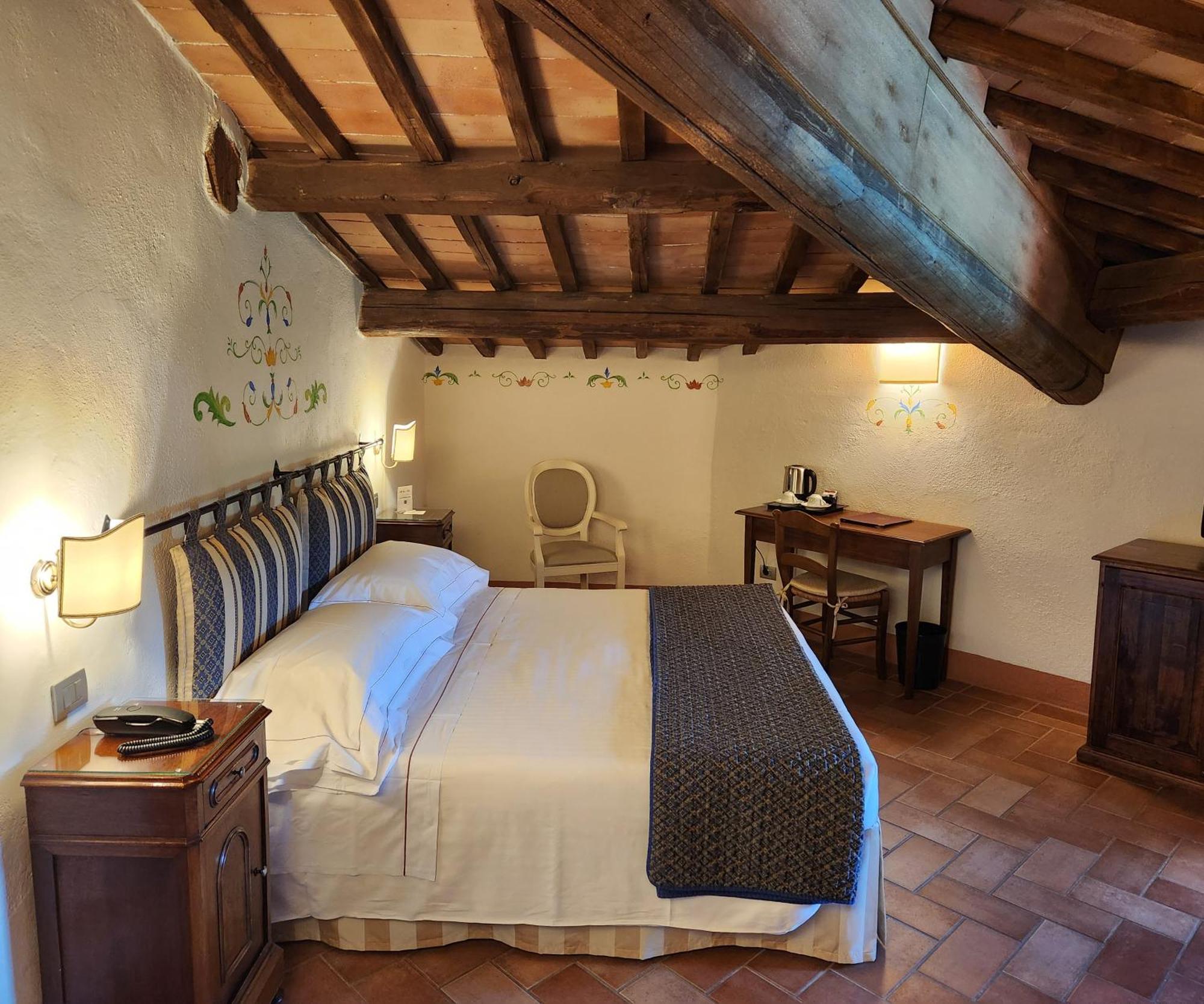 Villa Curina Resort Castelnuovo Berardenga Exterior foto